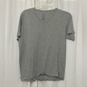 Grey Gap tee shirt